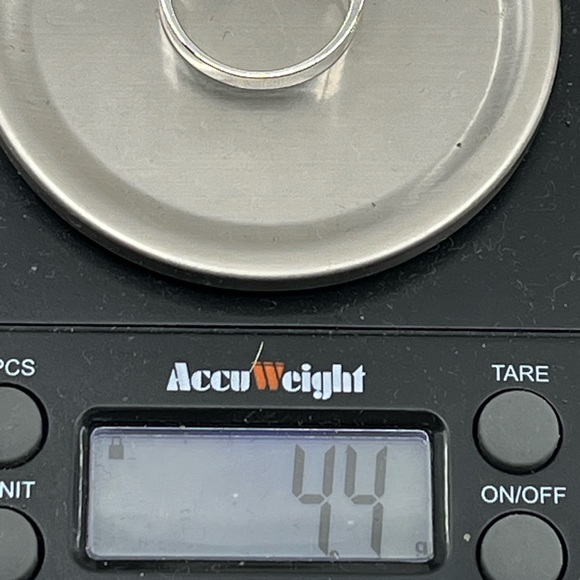 Vintage Sparkling Multi-Band Sterling Silver Ring with CZ Accents – Size 7 - Picture 14 of 14